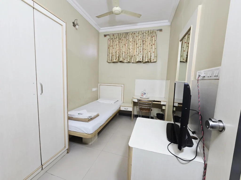 Lodge in Jayanagar