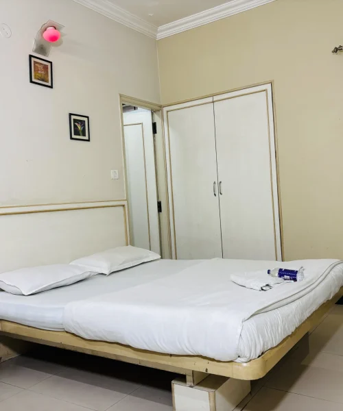 Hotel Rooms in Jayanagar